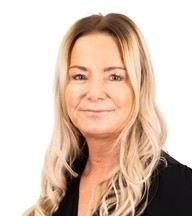 Lesley Nowell, Group HR